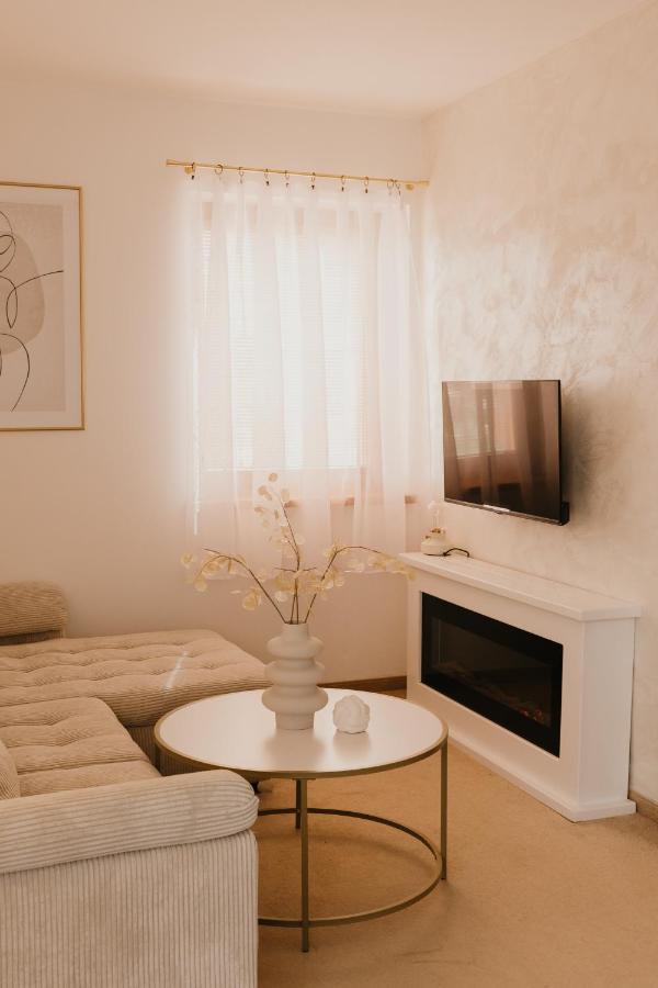 Hill View Apartment Tatragolf ヴェルカー・ロムニツァ エクステリア 写真